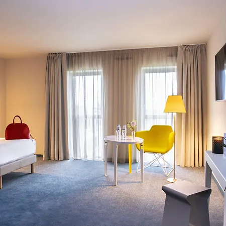 Отель Radisson Blu