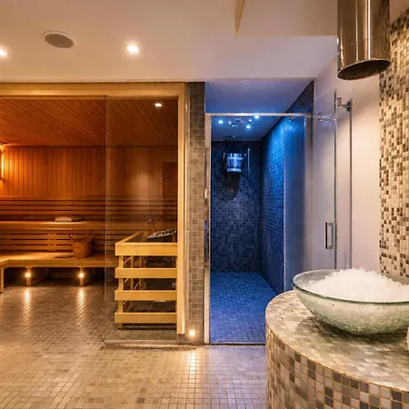 Radisson Blu ホテル 4*