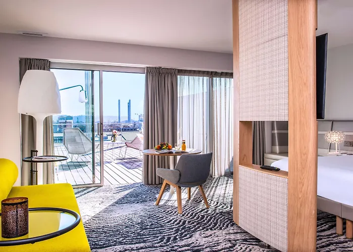 Radisson Blu מלון