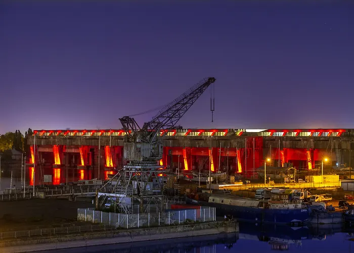 Ξενοδοχείο Radisson Blu 4*