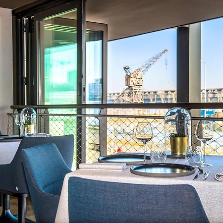 Отель Radisson Blu 4*